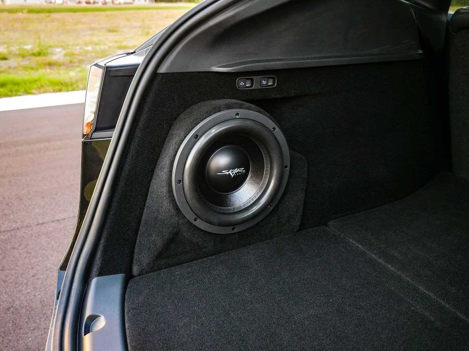 Single 10" 800W Max Power Loaded Subwoofer Enclosure Compatible with 2020-2024 Tesla Model Y Vehicles #9